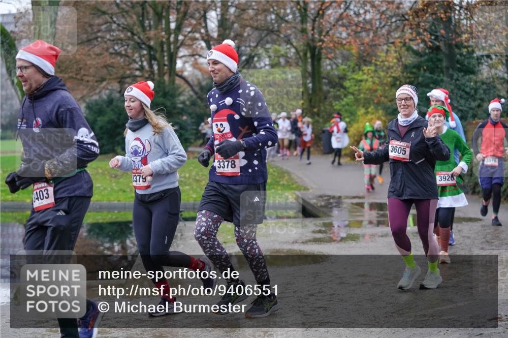 07.12.2025 - St. Pauli X-Mass-Run No. 15 Michael Burmester http://msf.ph/oto/9406551 07.12.2025 11:22:53 Laufen 403, 3379, 00, 3378, 3605, 3920, 3576 meine-sportfotos.de