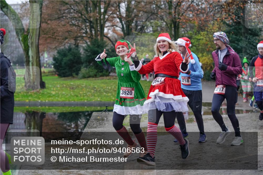 07.12.2025 - St. Pauli X-Mass-Run No. 15 Michael Burmester http://msf.ph/oto/9406563 07.12.2025 11:22:54 Laufen 5, 3920, 3927, 3718, 3576, 3717 meine-sportfotos.de