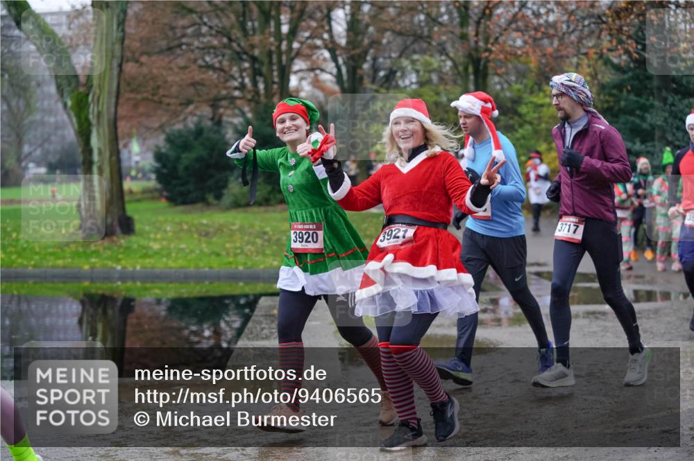 07.12.2025 - St. Pauli X-Mass-Run No. 15 Michael Burmester http://msf.ph/oto/9406565 07.12.2025 11:22:54 Laufen 3920, 3927, 3717, 35 meine-sportfotos.de
