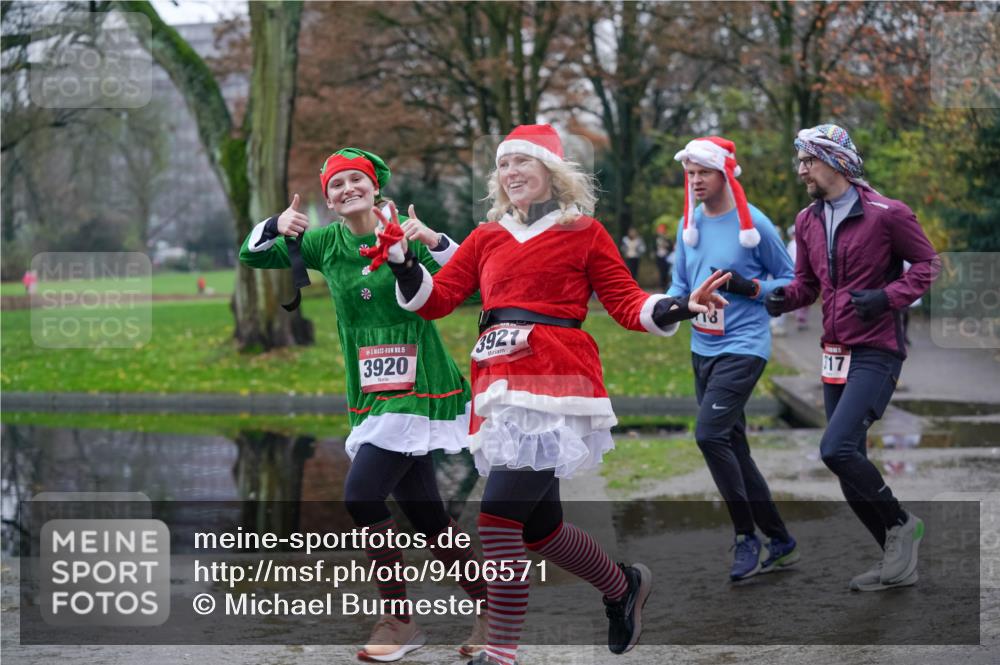 07.12.2025 - St. Pauli X-Mass-Run No. 15 Michael Burmester http://msf.ph/oto/9406571 07.12.2025 11:22:55 Laufen 15, 3920, 3927, 17 meine-sportfotos.de