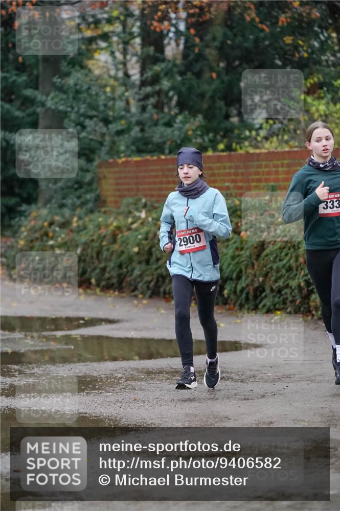 07.12.2025 - St. Pauli X-Mass-Run No. 15 Michael Burmester http://msf.ph/oto/9406582 07.12.2025 09:38:20 Laufen 15, 2900, 333 meine-sportfotos.de