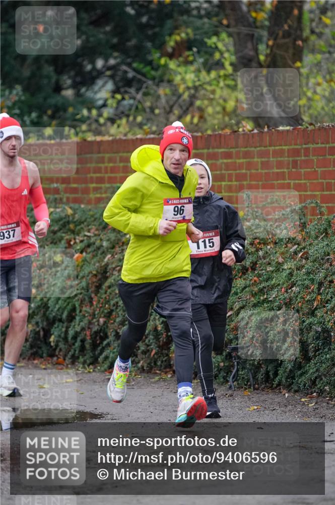 07.12.2025 - St. Pauli X-Mass-Run No. 15 Michael Burmester http://msf.ph/oto/9406596 07.12.2025 09:38:40 Laufen 937, 96, 15, 115 meine-sportfotos.de