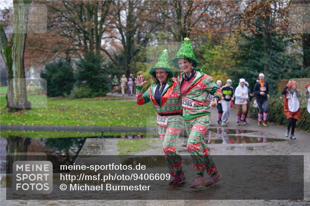 07.12.2025 - St. Pauli X-Mass-Run No. 15 Michael Burmester http://msf.ph/oto/9406609 07.12.2025 11:23:00 Laufen 2382, 2385 meine-sportfotos.de