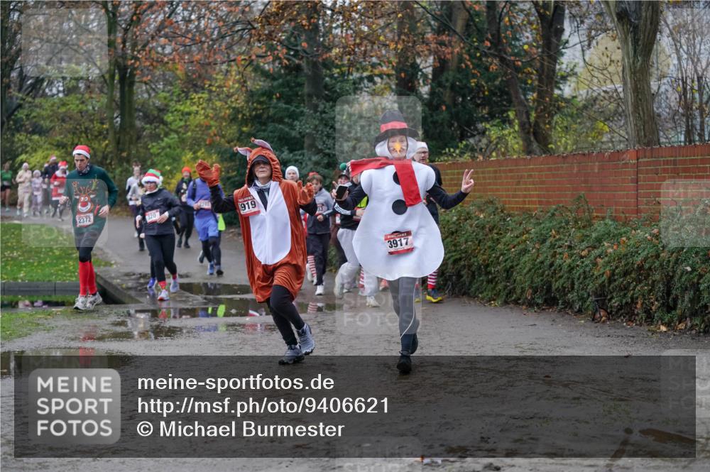 07.12.2025 - St. Pauli X-Mass-Run No. 15 Michael Burmester http://msf.ph/oto/9406621 07.12.2025 11:23:03 Laufen 2372, 320, 919, 3917 meine-sportfotos.de