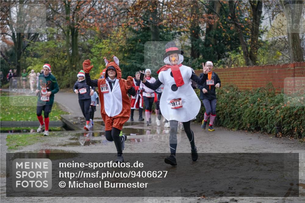07.12.2025 - St. Pauli X-Mass-Run No. 15 Michael Burmester http://msf.ph/oto/9406627 07.12.2025 11:23:03 Laufen 2372, 320, 919, 3917, 2180 meine-sportfotos.de