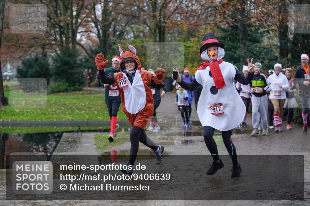 07.12.2025 - St. Pauli X-Mass-Run No. 15 Michael Burmester http://msf.ph/oto/9406639 07.12.2025 11:23:03 Laufen 2372, 919, 917, 2170, 218 meine-sportfotos.de