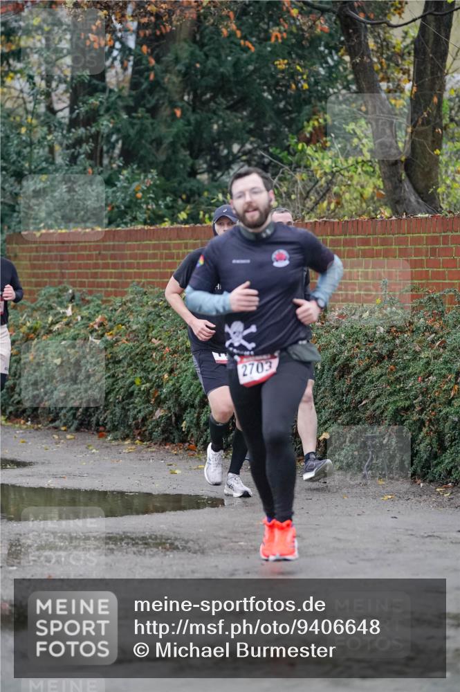07.12.2025 - St. Pauli X-Mass-Run No. 15 Michael Burmester http://msf.ph/oto/9406648 07.12.2025 09:38:50 Laufen 2703 meine-sportfotos.de