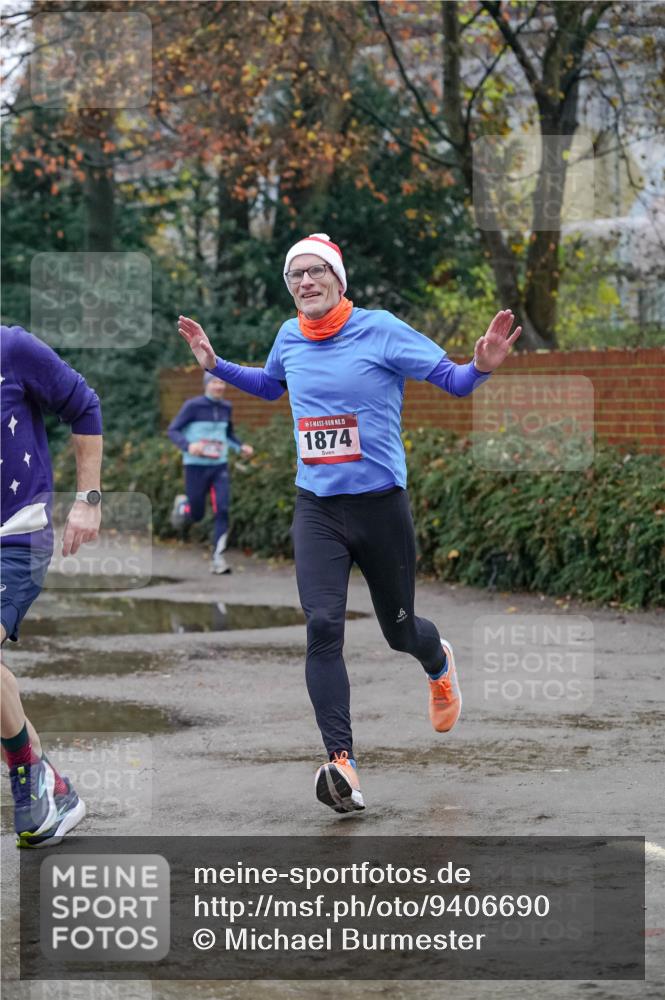 07.12.2025 - St. Pauli X-Mass-Run No. 15 Michael Burmester http://msf.ph/oto/9406690 07.12.2025 09:38:56 Laufen 15, 1874 meine-sportfotos.de