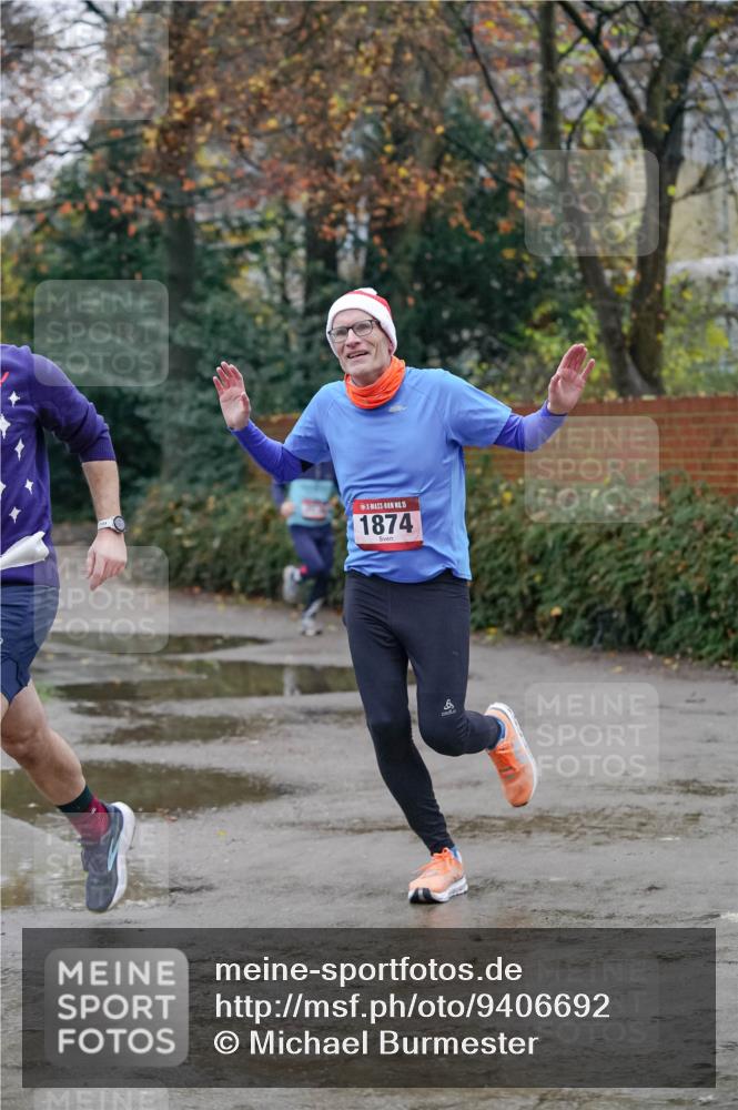 07.12.2025 - St. Pauli X-Mass-Run No. 15 Michael Burmester http://msf.ph/oto/9406692 07.12.2025 09:38:56 Laufen 15, 1874 meine-sportfotos.de