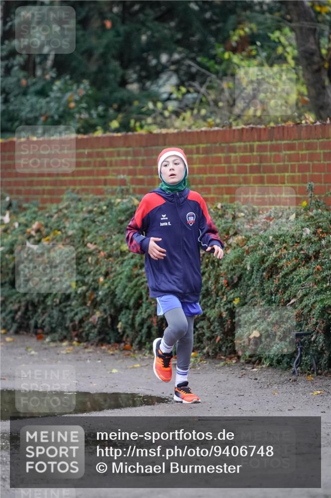07.12.2025 - St. Pauli X-Mass-Run No. 15 Michael Burmester http://msf.ph/oto/9406748 07.12.2025 09:39:09 Laufen  meine-sportfotos.de