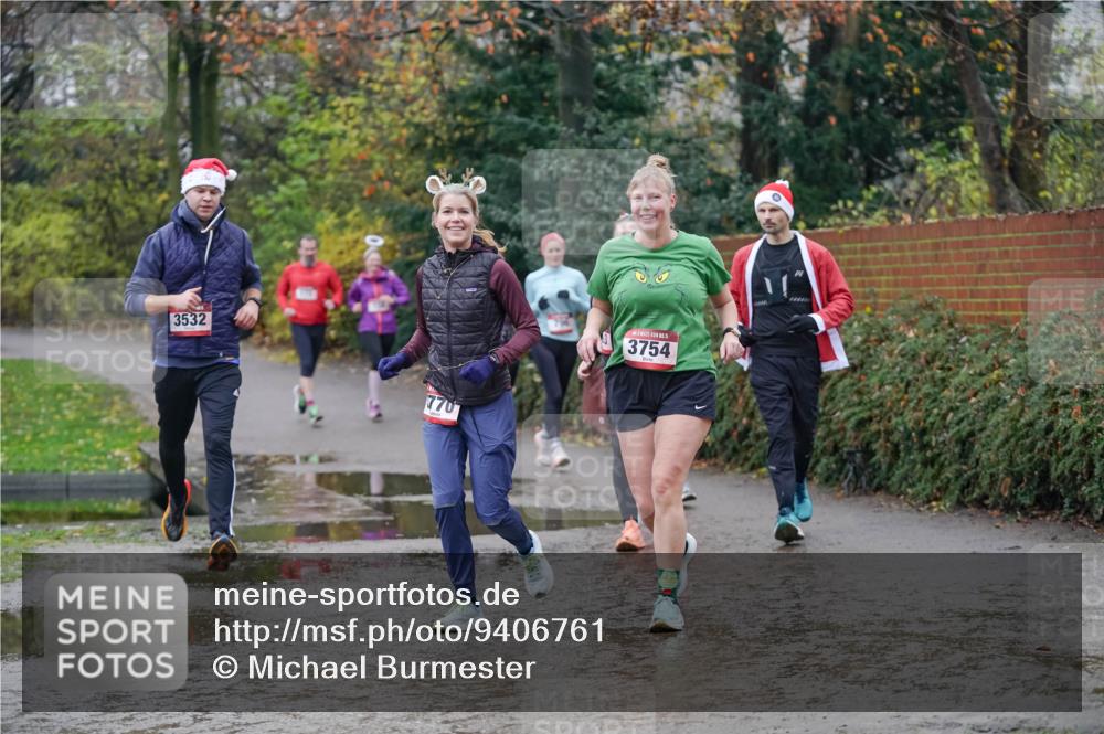 07.12.2025 - St. Pauli X-Mass-Run No. 15 Michael Burmester http://msf.ph/oto/9406761 07.12.2025 11:23:21 Laufen 3532, 770, 3754 meine-sportfotos.de