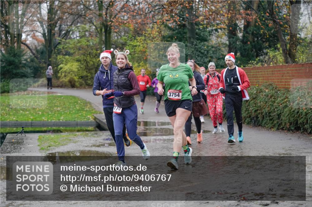 07.12.2025 - St. Pauli X-Mass-Run No. 15 Michael Burmester http://msf.ph/oto/9406767 07.12.2025 11:23:22 Laufen 770, 3754, 1541 meine-sportfotos.de