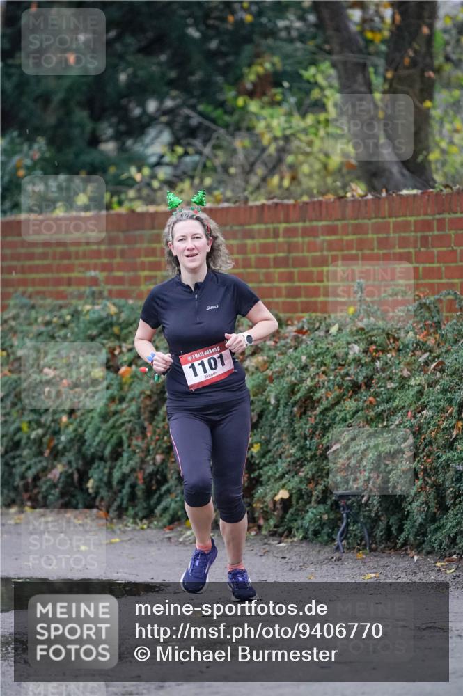 07.12.2025 - St. Pauli X-Mass-Run No. 15 Michael Burmester http://msf.ph/oto/9406770 07.12.2025 09:39:14 Laufen 5, 1101 meine-sportfotos.de