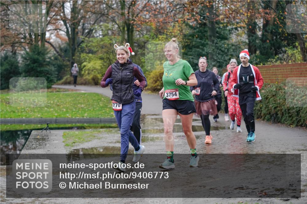 07.12.2025 - St. Pauli X-Mass-Run No. 15 Michael Burmester http://msf.ph/oto/9406773 07.12.2025 11:23:22 Laufen 770, 3754, 193 meine-sportfotos.de