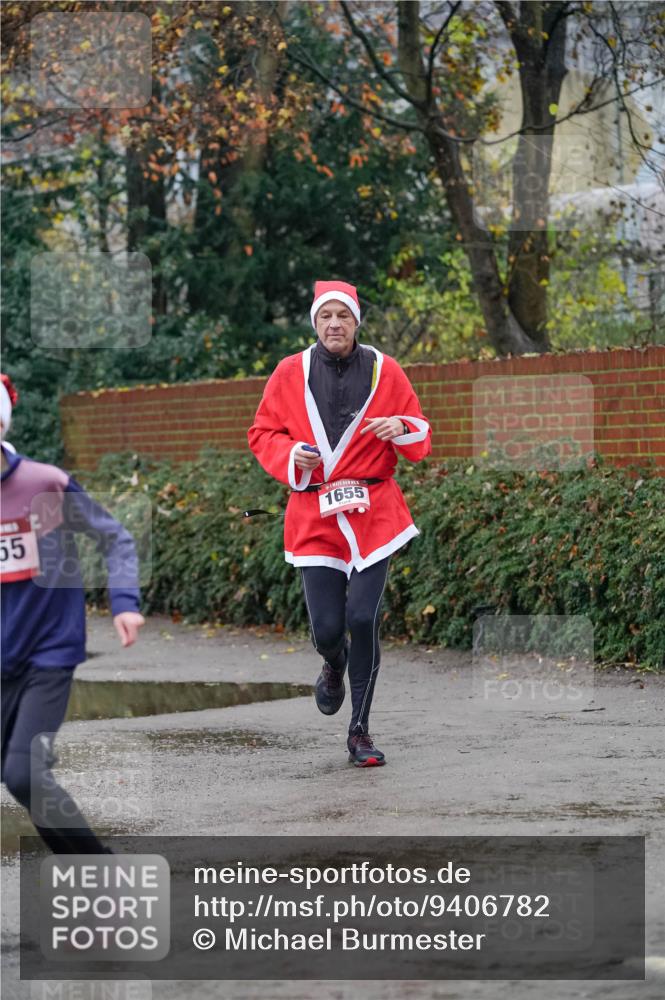 07.12.2025 - St. Pauli X-Mass-Run No. 15 Michael Burmester http://msf.ph/oto/9406782 07.12.2025 09:39:20 Laufen 55, 1655 meine-sportfotos.de