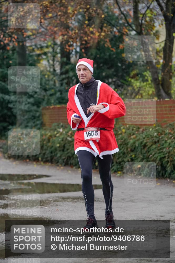 07.12.2025 - St. Pauli X-Mass-Run No. 15 Michael Burmester http://msf.ph/oto/9406786 07.12.2025 09:39:21 Laufen 15, 1655 meine-sportfotos.de