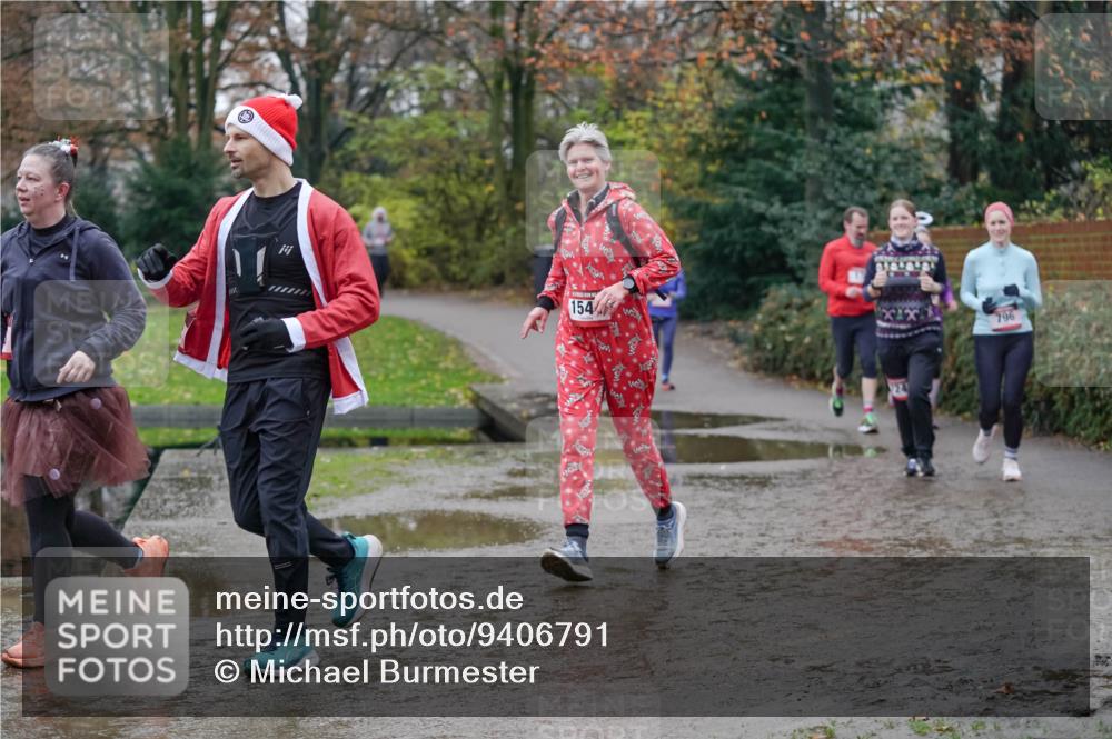 07.12.2025 - St. Pauli X-Mass-Run No. 15 Michael Burmester http://msf.ph/oto/9406791 07.12.2025 11:23:25 Laufen 154, 796 meine-sportfotos.de