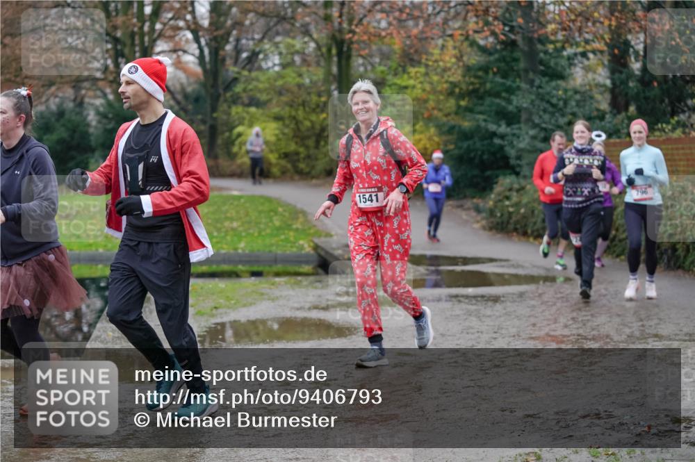 07.12.2025 - St. Pauli X-Mass-Run No. 15 Michael Burmester http://msf.ph/oto/9406793 07.12.2025 11:23:25 Laufen 1541, 796 meine-sportfotos.de