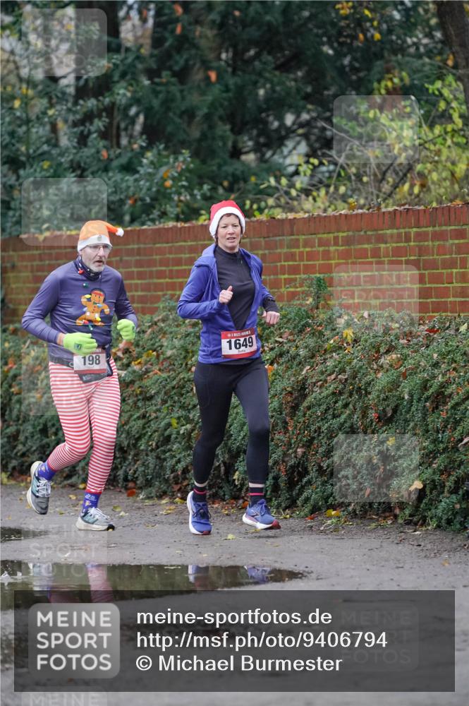 07.12.2025 - St. Pauli X-Mass-Run No. 15 Michael Burmester http://msf.ph/oto/9406794 07.12.2025 09:39:25 Laufen 198, 1649 meine-sportfotos.de