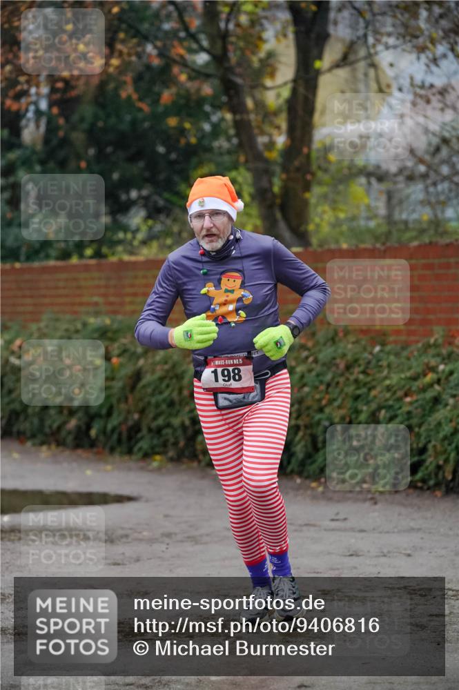 07.12.2025 - St. Pauli X-Mass-Run No. 15 Michael Burmester http://msf.ph/oto/9406816 07.12.2025 09:39:28 Laufen 15, 198 meine-sportfotos.de