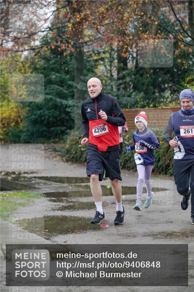 07.12.2025 - St. Pauli X-Mass-Run No. 15 Michael Burmester http://msf.ph/oto/9406848 07.12.2025 09:39:41 Laufen 15, 4206, 261, 238 meine-sportfotos.de