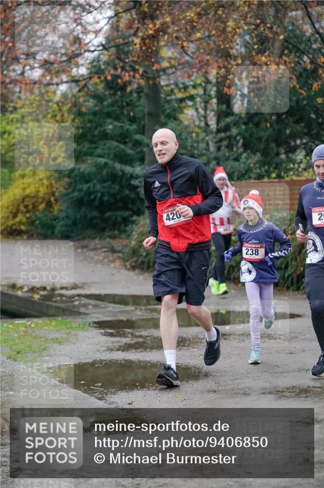 07.12.2025 - St. Pauli X-Mass-Run No. 15 Michael Burmester http://msf.ph/oto/9406850 07.12.2025 09:39:42 Laufen 420, 238, 20 meine-sportfotos.de
