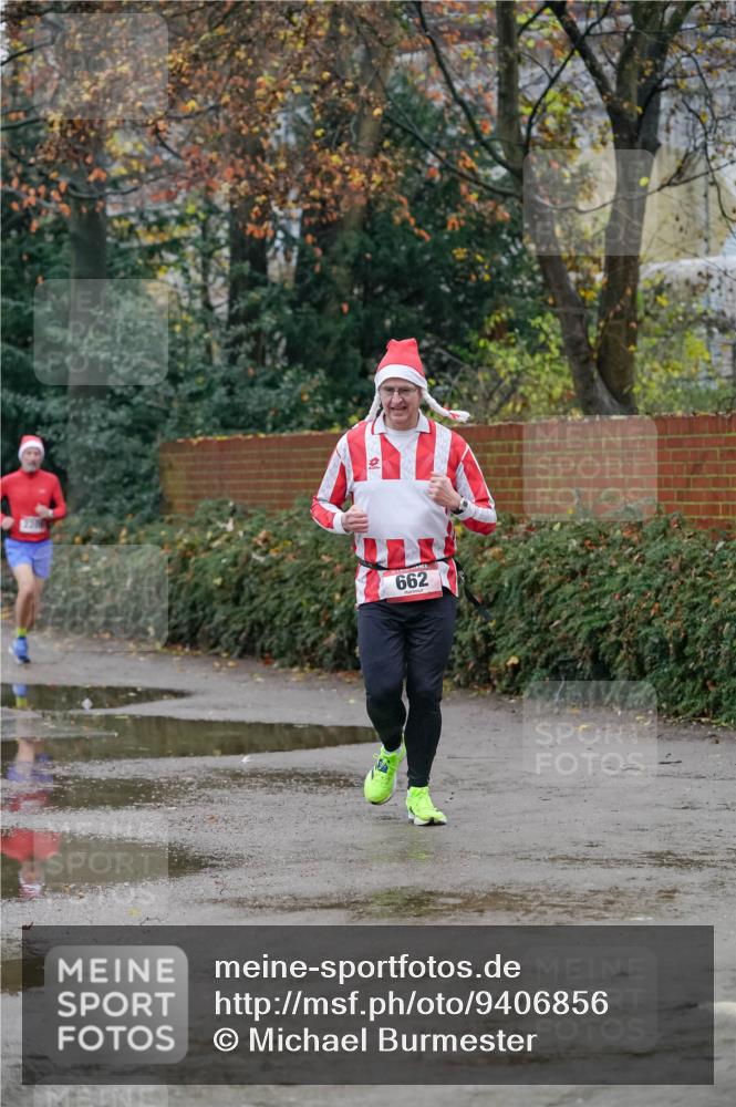 07.12.2025 - St. Pauli X-Mass-Run No. 15 Michael Burmester http://msf.ph/oto/9406856 07.12.2025 09:39:44 Laufen 662 meine-sportfotos.de
