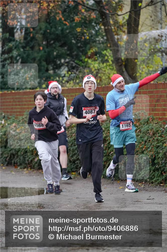 07.12.2025 - St. Pauli X-Mass-Run No. 15 Michael Burmester http://msf.ph/oto/9406886 07.12.2025 09:39:54 Laufen 4088, 15, 4087, 1165 meine-sportfotos.de
