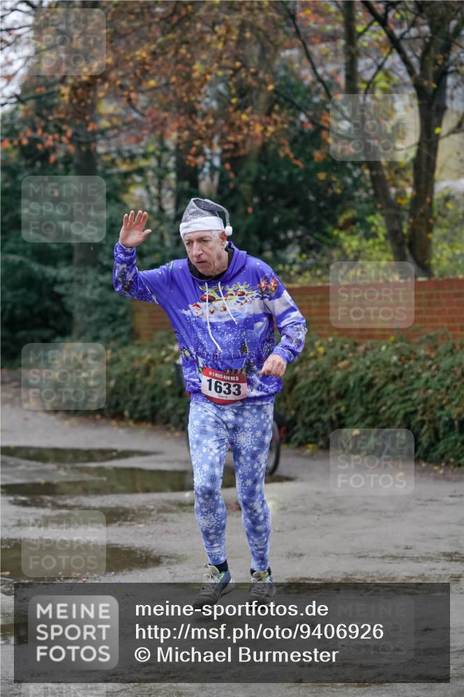 07.12.2025 - St. Pauli X-Mass-Run No. 15 Michael Burmester http://msf.ph/oto/9406926 07.12.2025 09:39:58 Laufen 15, 1633 meine-sportfotos.de