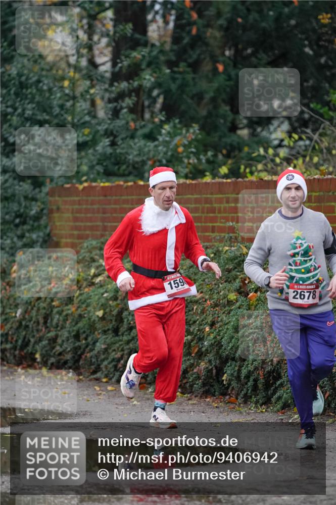 07.12.2025 - St. Pauli X-Mass-Run No. 15 Michael Burmester http://msf.ph/oto/9406942 07.12.2025 09:40:10 Laufen 159, 2678 meine-sportfotos.de