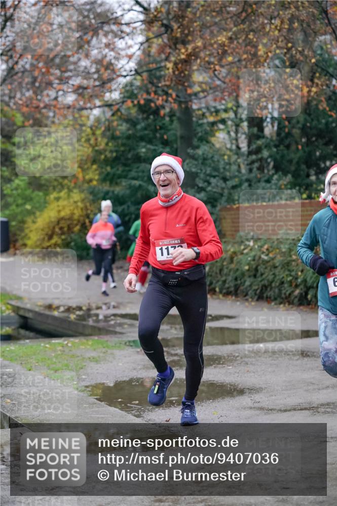 07.12.2025 - St. Pauli X-Mass-Run No. 15 Michael Burmester http://msf.ph/oto/9407036 07.12.2025 09:40:40 Laufen 15, 117, 6 meine-sportfotos.de