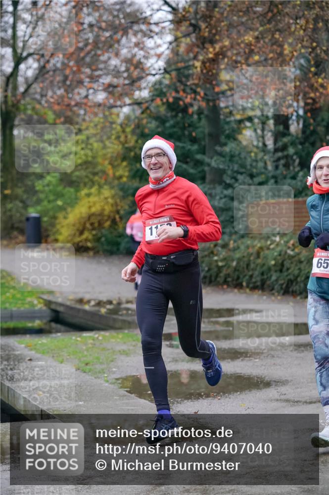 07.12.2025 - St. Pauli X-Mass-Run No. 15 Michael Burmester http://msf.ph/oto/9407040 07.12.2025 09:40:40 Laufen 15, 11, 65 meine-sportfotos.de