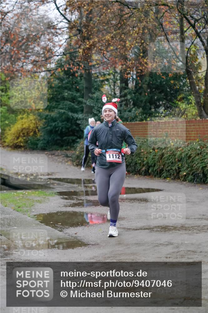 07.12.2025 - St. Pauli X-Mass-Run No. 15 Michael Burmester http://msf.ph/oto/9407046 07.12.2025 09:40:41 Laufen 1112 meine-sportfotos.de