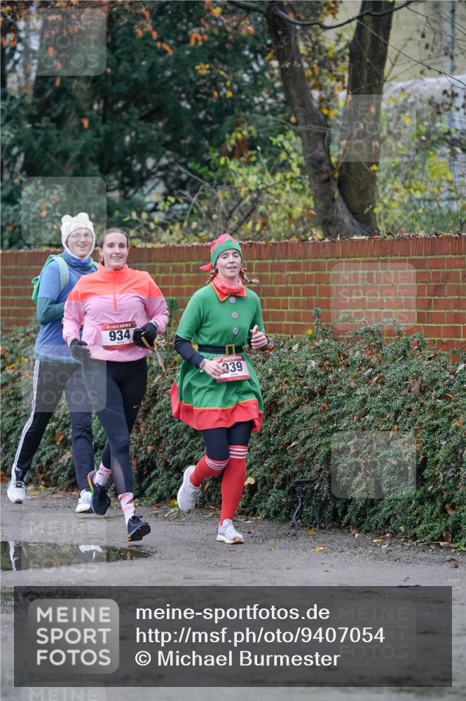 07.12.2025 - St. Pauli X-Mass-Run No. 15 Michael Burmester http://msf.ph/oto/9407054 07.12.2025 09:40:43 Laufen 934, 339 meine-sportfotos.de