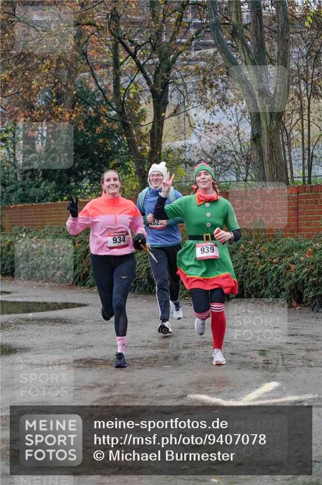 07.12.2025 - St. Pauli X-Mass-Run No. 15 Michael Burmester http://msf.ph/oto/9407078 07.12.2025 09:40:46 Laufen 934, 252, 939 meine-sportfotos.de