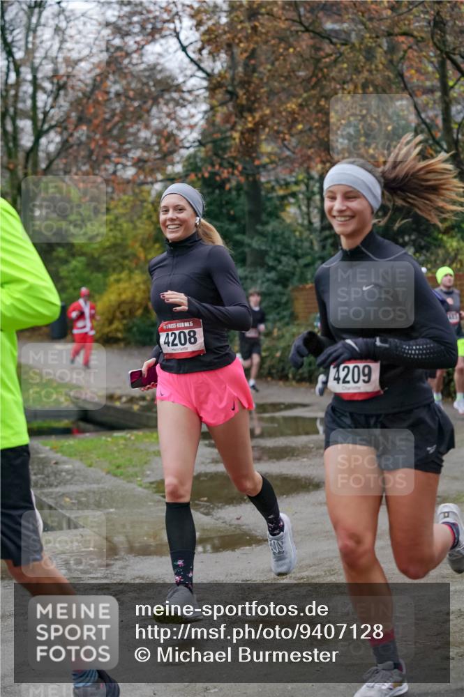 07.12.2025 - St. Pauli X-Mass-Run No. 15 Michael Burmester http://msf.ph/oto/9407128 07.12.2025 09:40:54 Laufen 55, 4208, 4209 meine-sportfotos.de