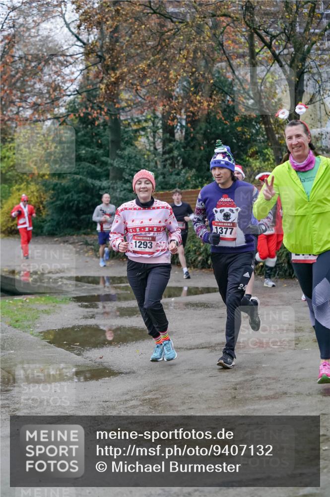 07.12.2025 - St. Pauli X-Mass-Run No. 15 Michael Burmester http://msf.ph/oto/9407132 07.12.2025 09:40:55 Laufen 1293, 1377 meine-sportfotos.de