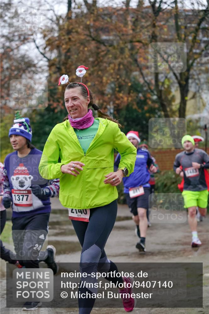 07.12.2025 - St. Pauli X-Mass-Run No. 15 Michael Burmester http://msf.ph/oto/9407140 07.12.2025 09:40:56 Laufen 1377, 4140, 24 meine-sportfotos.de