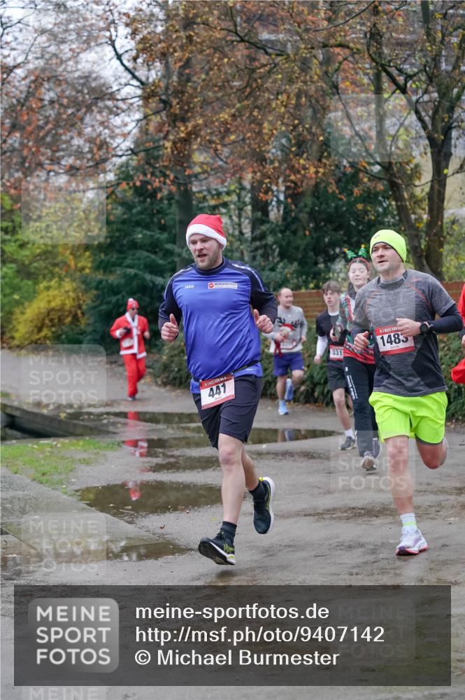07.12.2025 - St. Pauli X-Mass-Run No. 15 Michael Burmester http://msf.ph/oto/9407142 07.12.2025 09:40:57 Laufen 441, 331, 1485 meine-sportfotos.de