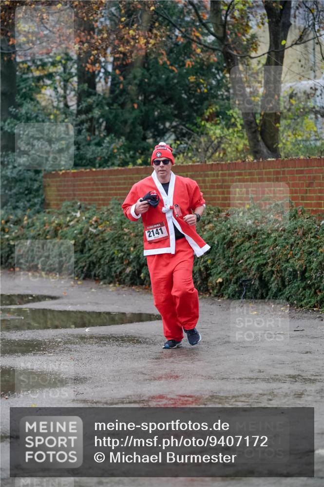 07.12.2025 - St. Pauli X-Mass-Run No. 15 Michael Burmester http://msf.ph/oto/9407172 07.12.2025 09:41:01 Laufen 2141 meine-sportfotos.de