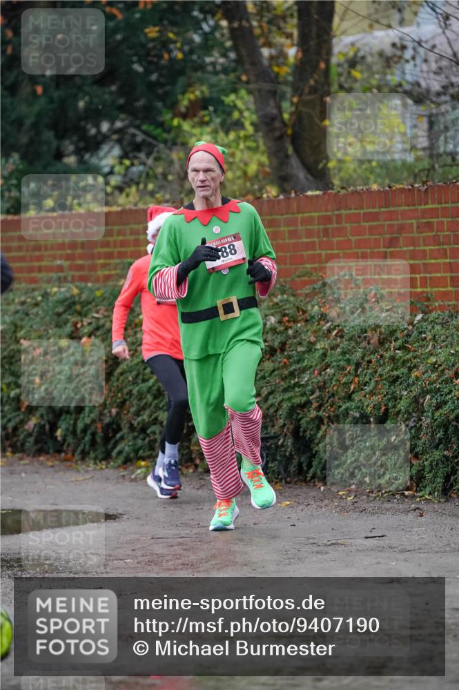 07.12.2025 - St. Pauli X-Mass-Run No. 15 Michael Burmester http://msf.ph/oto/9407190 07.12.2025 09:41:07 Laufen 88 meine-sportfotos.de