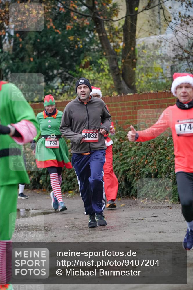 07.12.2025 - St. Pauli X-Mass-Run No. 15 Michael Burmester http://msf.ph/oto/9407204 07.12.2025 09:41:09 Laufen 1782, 15, 4032, 174 meine-sportfotos.de