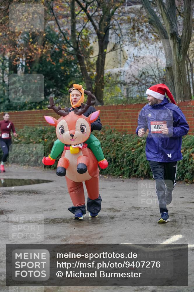 07.12.2025 - St. Pauli X-Mass-Run No. 15 Michael Burmester http://msf.ph/oto/9407276 07.12.2025 09:41:18 Laufen 15, 482, 24 meine-sportfotos.de