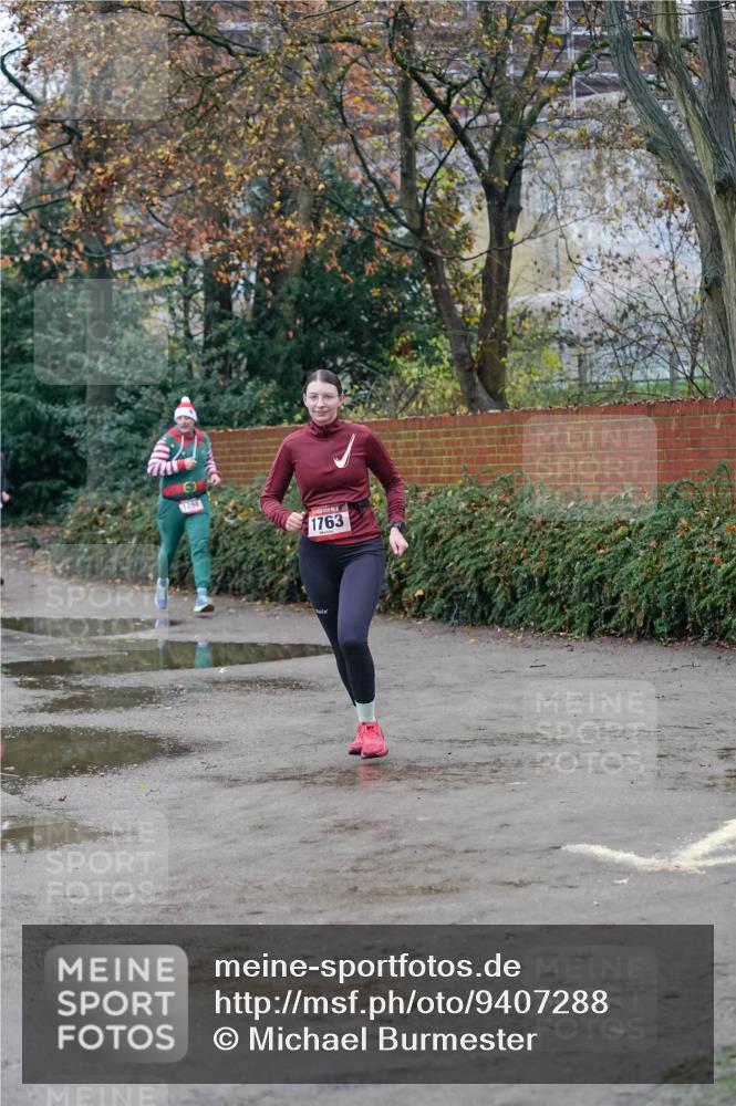 07.12.2025 - St. Pauli X-Mass-Run No. 15 Michael Burmester http://msf.ph/oto/9407288 07.12.2025 09:41:21 Laufen 1763 meine-sportfotos.de