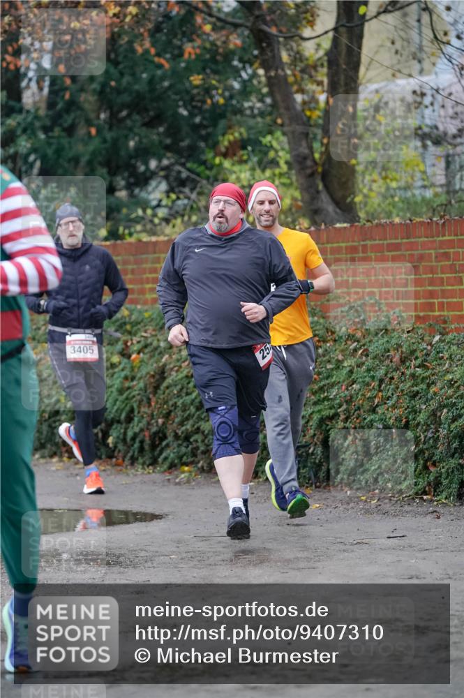 07.12.2025 - St. Pauli X-Mass-Run No. 15 Michael Burmester http://msf.ph/oto/9407310 07.12.2025 09:41:25 Laufen 3405, 25 meine-sportfotos.de