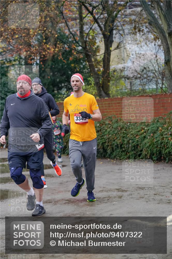 07.12.2025 - St. Pauli X-Mass-Run No. 15 Michael Burmester http://msf.ph/oto/9407322 07.12.2025 09:41:28 Laufen 4031, 334 meine-sportfotos.de