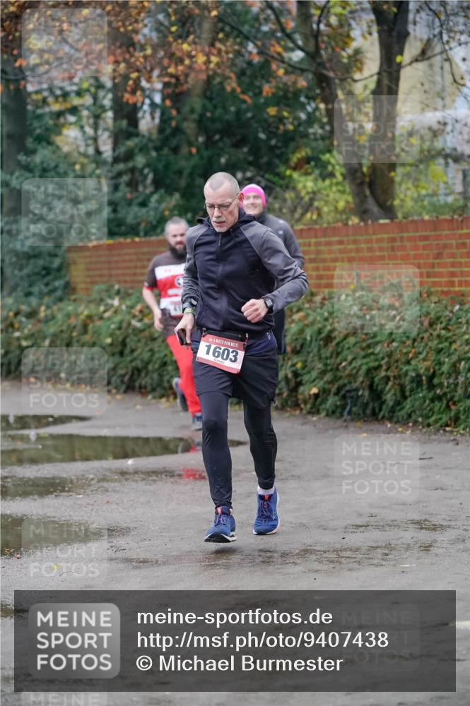 07.12.2025 - St. Pauli X-Mass-Run No. 15 Michael Burmester http://msf.ph/oto/9407438 07.12.2025 09:41:48 Laufen 15, 1603 meine-sportfotos.de