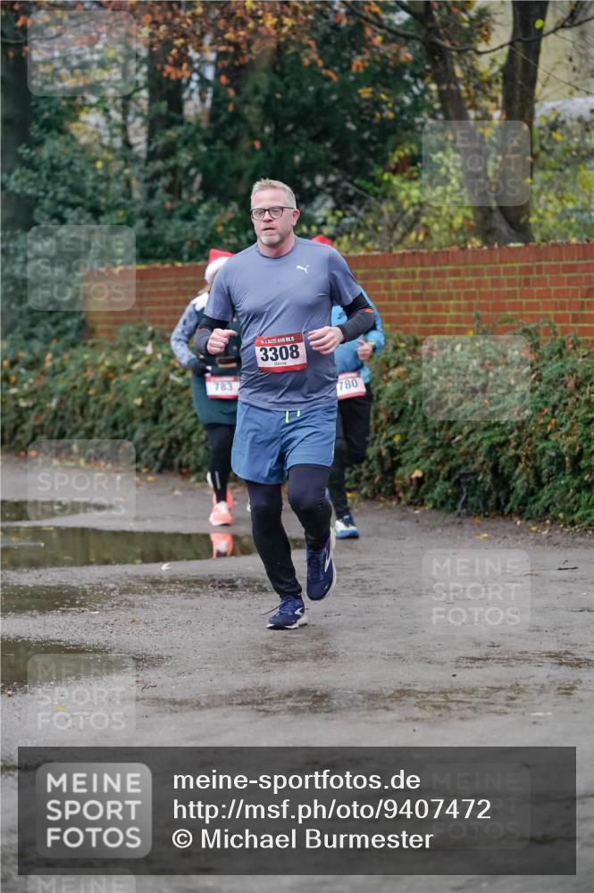 07.12.2025 - St. Pauli X-Mass-Run No. 15 Michael Burmester http://msf.ph/oto/9407472 07.12.2025 09:41:53 Laufen 783, 5, 3308, 780 meine-sportfotos.de