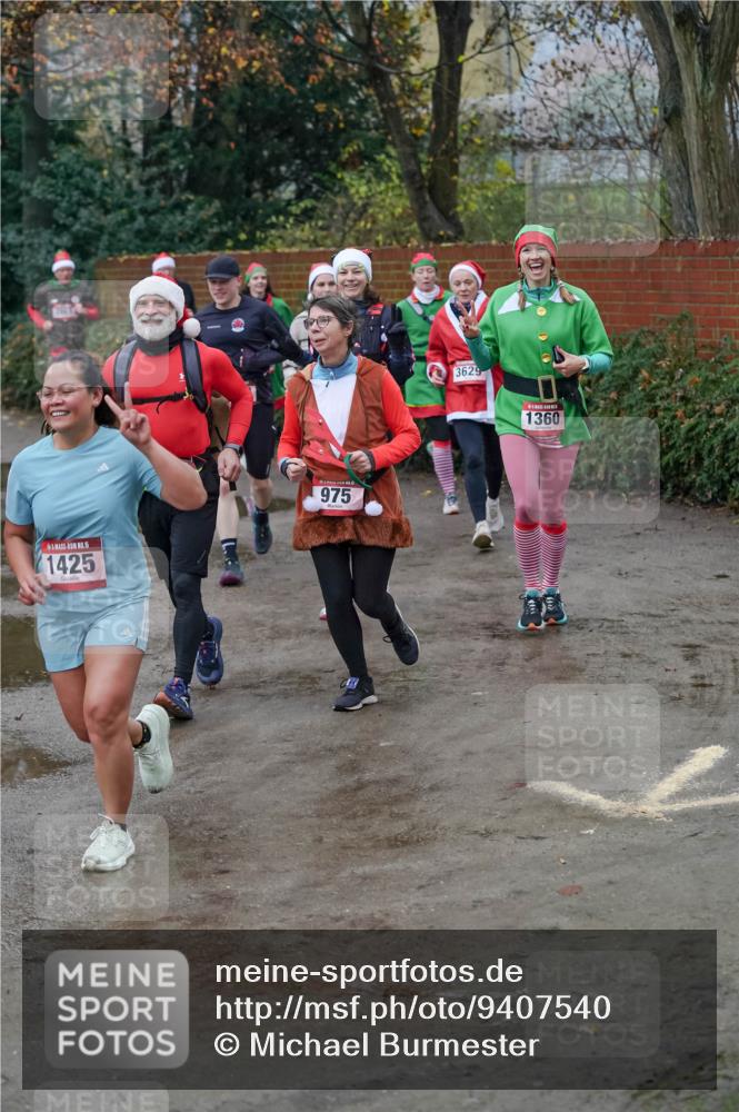 07.12.2025 - St. Pauli X-Mass-Run No. 15 Michael Burmester http://msf.ph/oto/9407540 07.12.2025 09:42:03 Laufen 15, 1425, 975, 3629, 1360 meine-sportfotos.de