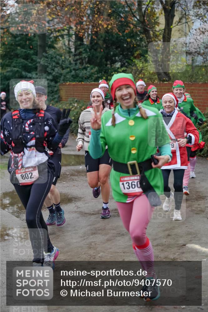 07.12.2025 - St. Pauli X-Mass-Run No. 15 Michael Burmester http://msf.ph/oto/9407570 07.12.2025 09:42:05 Laufen 802, 1360, 9 meine-sportfotos.de